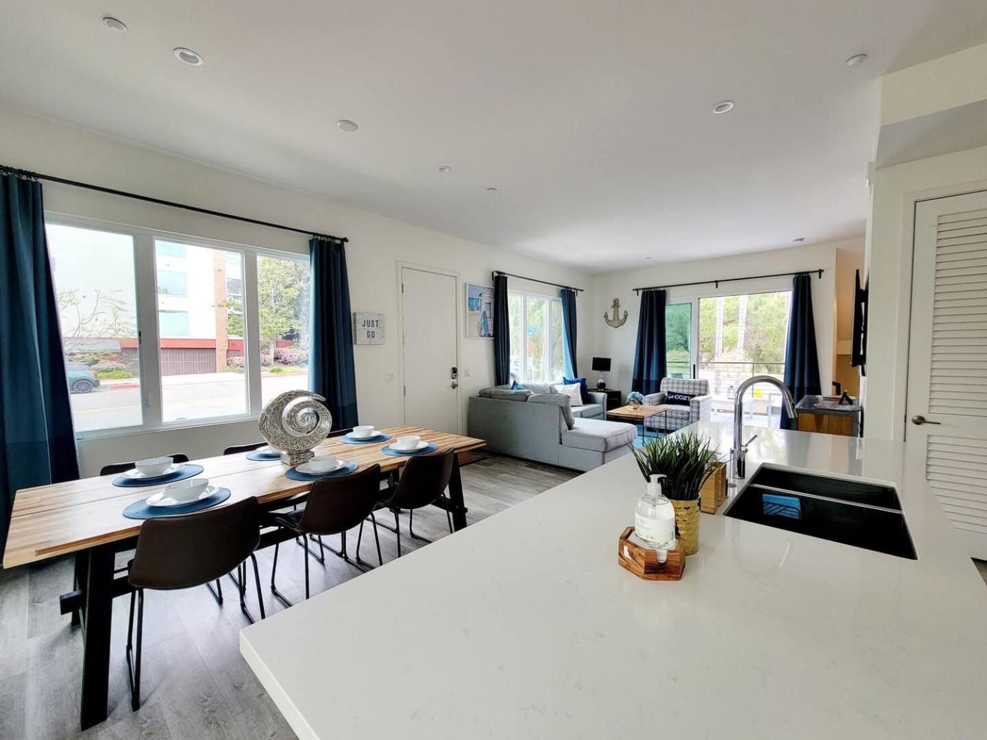 Upscale Modern Townhouse At Balboa Park Villa Сан Диего Екстериор снимка